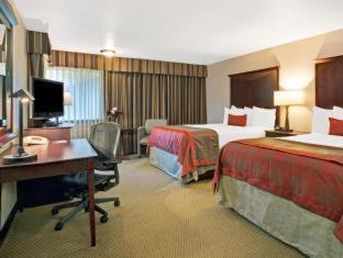 Ramada by Wyndham Tukwila Southcenter Hotel Ruang foto